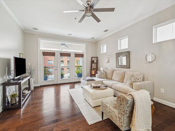 300 St Joseph Parkway 223, Houston TX 77002