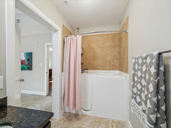 300 St Joseph Parkway 223, Houston TX 77002