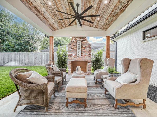 2103 Brimberry Street, Houston TX 77018