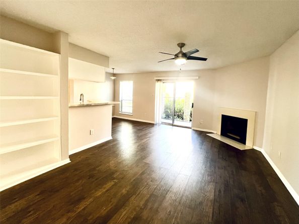 2120 El Paseo Street 1703, Houston TX 77054