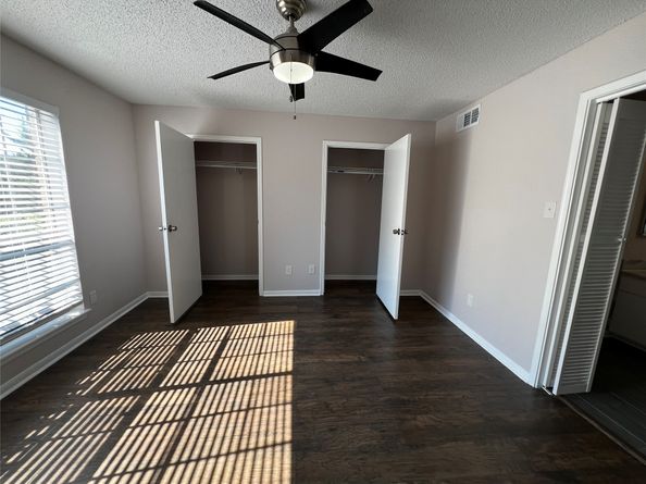 2120 El Paseo Street 1703, Houston TX 77054