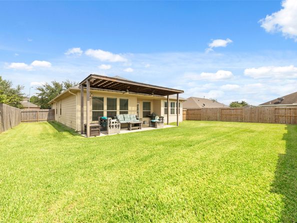 25307 Saddlebrook Champion Way, Tomball TX 77375