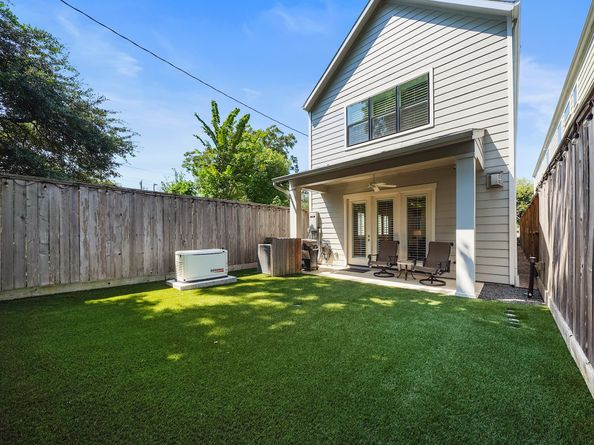 812 E 24th Street, Houston TX 77009