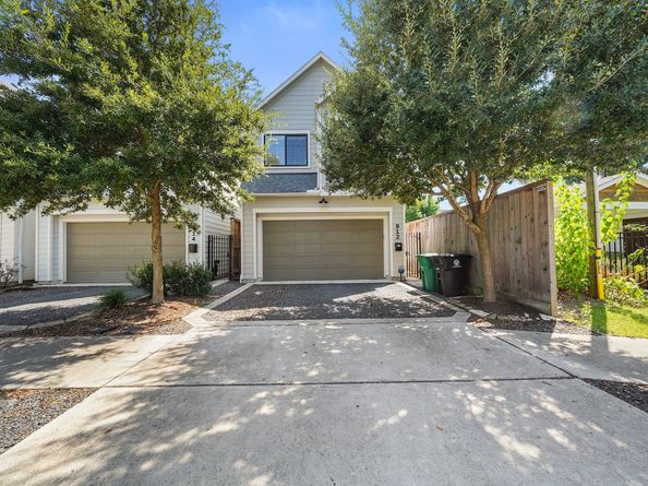 812 E 24th Street, Houston TX 77009