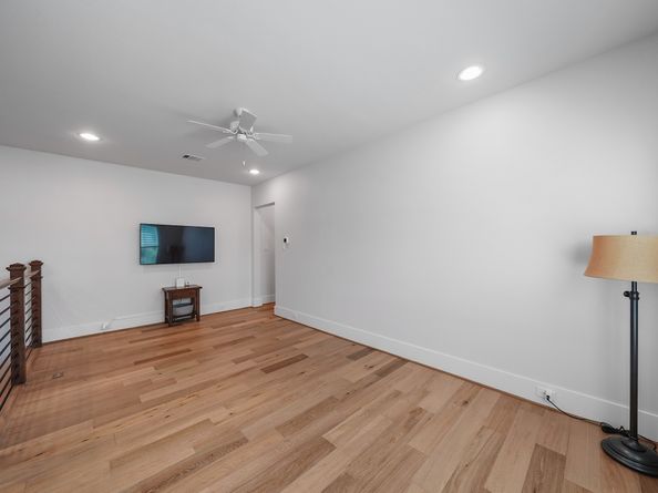 812 E 24th Street, Houston TX 77009