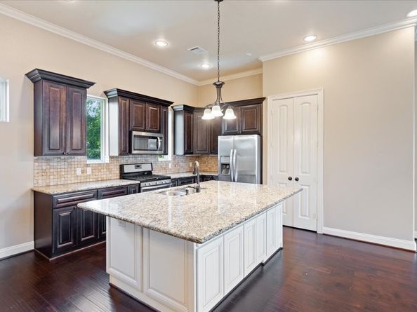 1520 Amundsen Street, Houston TX 77009
