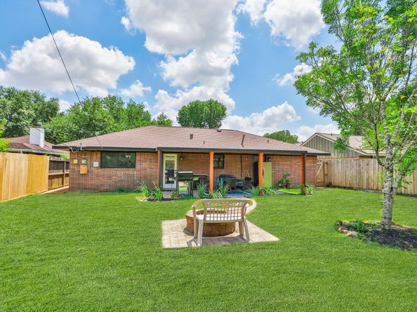 5714 Nina Lee Lane, Houston TX 77092