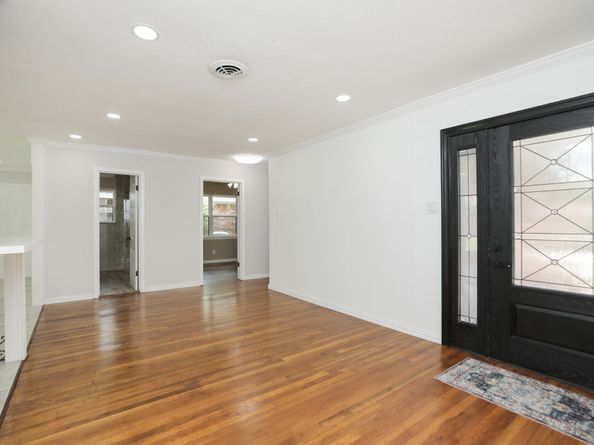 5714 Nina Lee Lane, Houston TX 77092