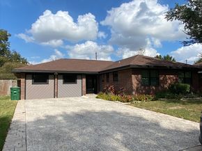 5714 Nina Lee Lane, Houston TX 77092