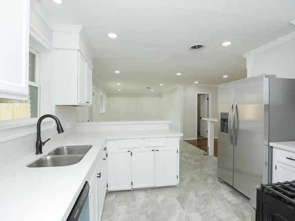 5714 Nina Lee Lane, Houston TX 77092