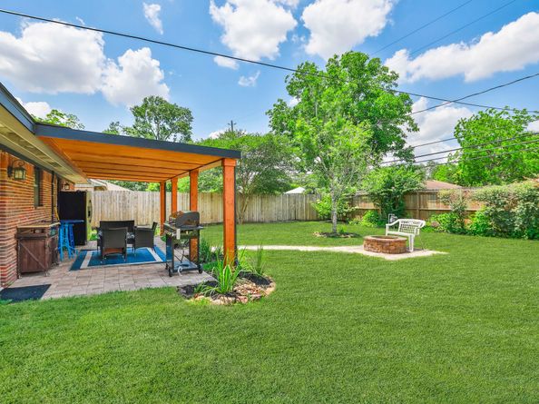 5714 Nina Lee Lane, Houston TX 77092