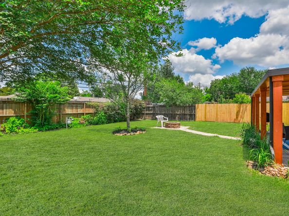 5714 Nina Lee Lane, Houston TX 77092