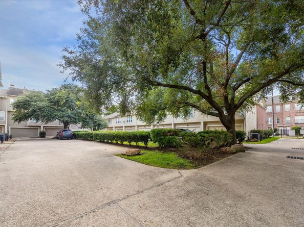 1606 Sutton Street, Houston TX 77006