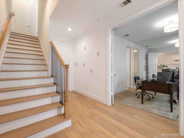 4035 Leeland Street, Houston TX 77023
