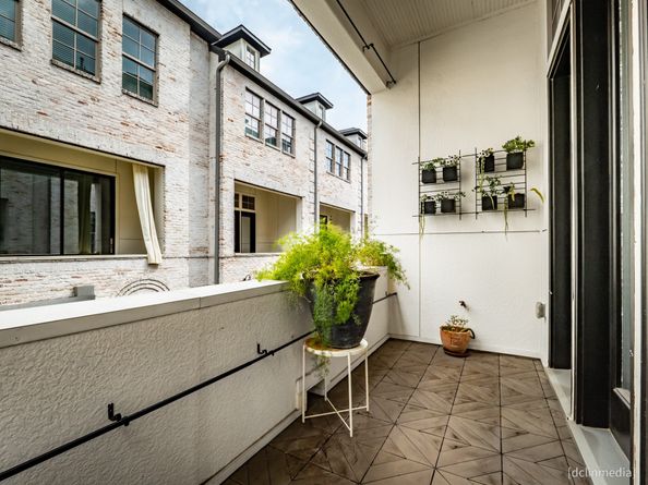 4035 Leeland Street, Houston TX 77023
