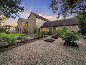 5040 Fieldwood Drive, Houston TX 77056
