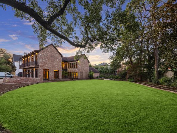 5040 Fieldwood Drive, Houston TX 77056