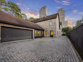 5040 Fieldwood Drive, Houston TX 77056