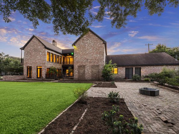 5040 Fieldwood Drive, Houston TX 77056