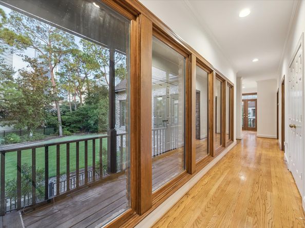 5040 Fieldwood Drive, Houston TX 77056