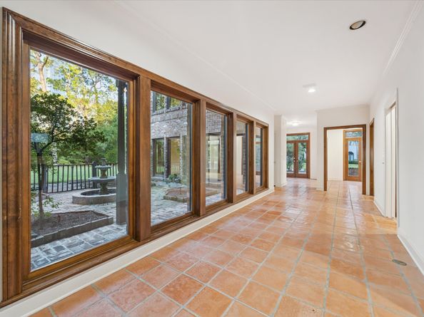 5040 Fieldwood Drive, Houston TX 77056