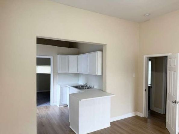6038 Saxon Drive, Houston TX 77092