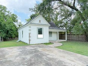 6038 Saxon Drive