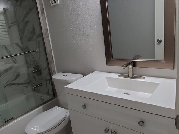 12955 Woodforest Boulevard 53, Houston TX 77015