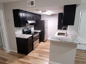 12955 Woodforest Boulevard 53, Houston TX 77015