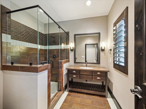 7603 Edgeway Drive, Houston TX 77055