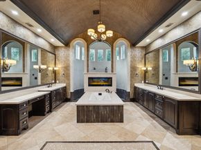 7603 Edgeway Drive, Houston TX 77055