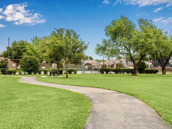 10314 SOMMERVILLE Avenue, Houston TX 77041