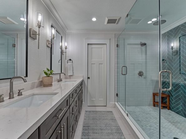 27 N Havenridge Drive, The Woodlands TX 77381