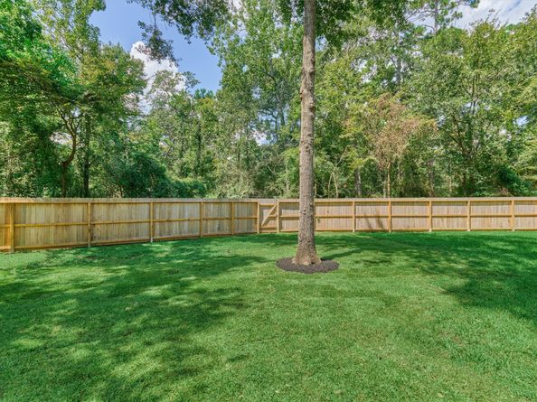 27 N Havenridge Drive, The Woodlands TX 77381