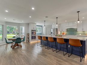 27 N Havenridge Drive, The Woodlands TX 77381