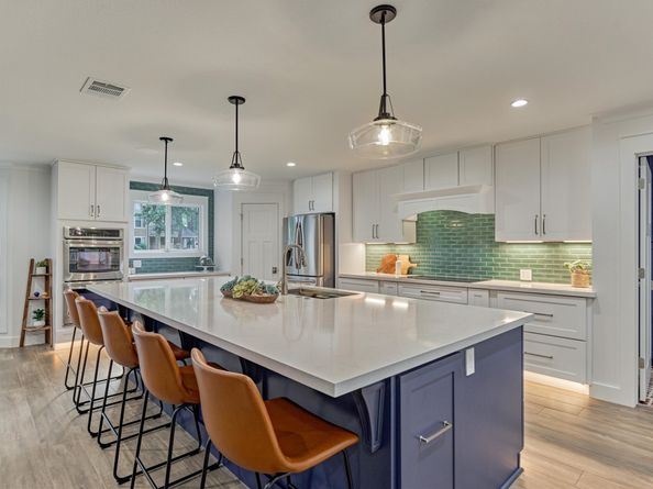 27 N Havenridge Drive, The Woodlands TX 77381