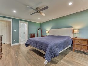 27 N Havenridge Drive, The Woodlands TX 77381