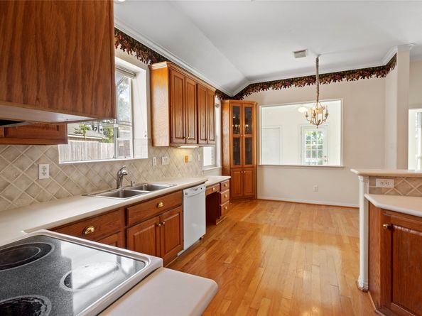 7903 S Wellington Court, Houston TX 77055