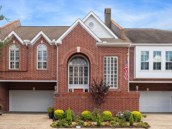 2401 Potomac Drive, Houston TX 77057