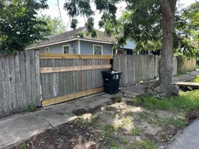 3322 Rosalie Street, Houston TX 77004