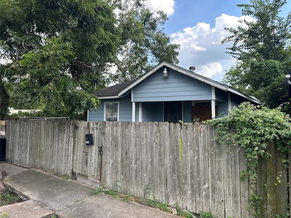 3322 Rosalie Street, Houston TX 77004