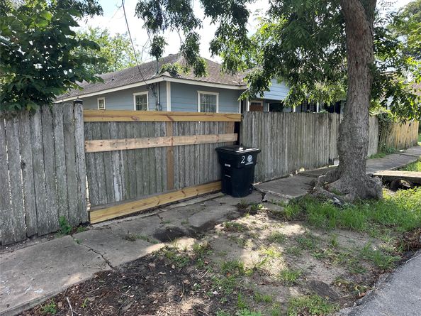 3322 Rosalie Street, Houston TX 77004