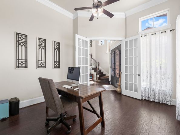 6051 Longmire Trail, Conroe TX 77304