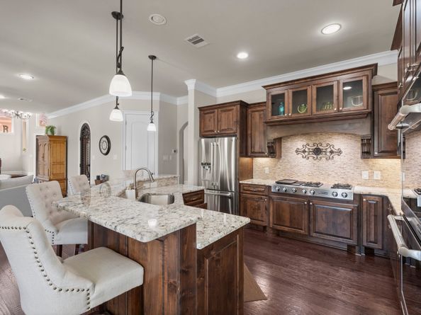 6051 Longmire Trail, Conroe TX 77304