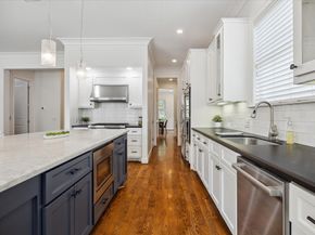1729 Wakefield Drive, Houston TX 77018