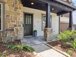 1729 Wakefield Drive, Houston TX 77018