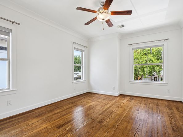 1729 Wakefield Drive, Houston TX 77018