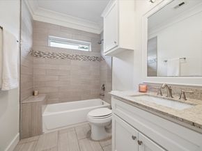 1729 Wakefield Drive, Houston TX 77018