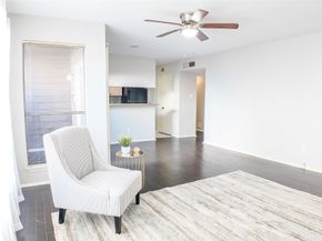 8020 Braesmain Drive 1603, Houston TX 77025