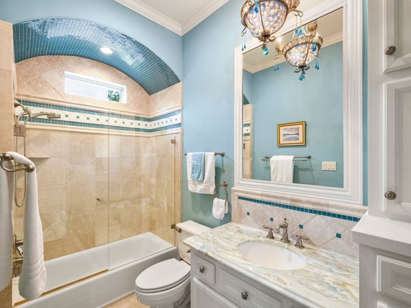 30 W Bracebridge Circle, The Woodlands TX 77382